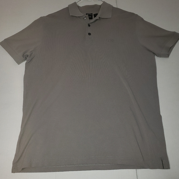 Hugo Boss Other - Hugo Boss polo shirt mens medium gray 3 button with pima cotton